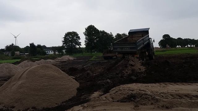 Gościno New Holland 115b na blizniakach