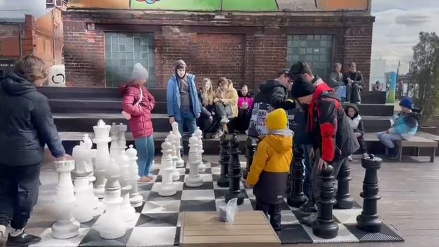 1000077225.mp4