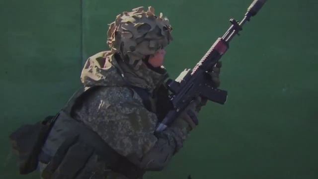 North Koreans sign the Russian WW2 song Katyusha