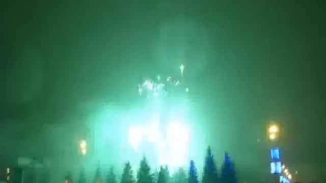 Лазерное шоу и фейерверк на площади Куйбышева