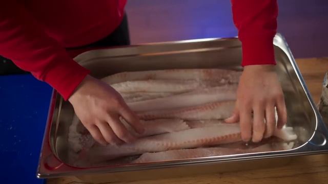vanzai [ ванзай ] СДЕЛАЛИ НЕВЕРОЯТНЫЙ ШАХМАТНЫЙ РУЛЕТ ИЗ ЛОСОСЯ ,ТУНЦА И ПАЛТУСА , С ПОМОЩЬЮ МОЛЕКУЛ