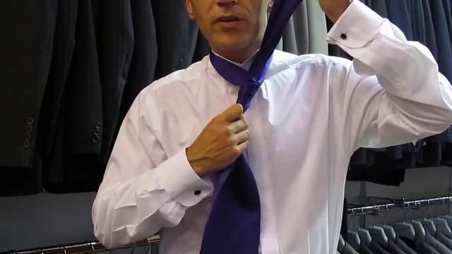How To Tie A Cravat (HD)