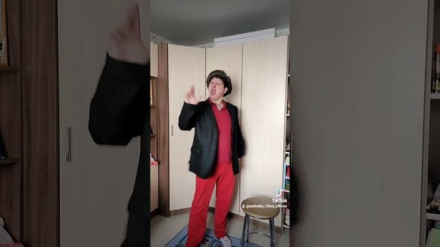Всех обнял, приподнял, поставил 🤗🤣🤗🤣