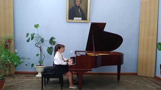 Н.Чемберджи "Снегурочка" исп. Литвиненко Евгения и Баркалова Елизавета