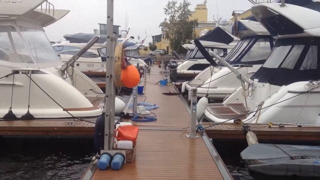 Осень в яхт клубе Снежок