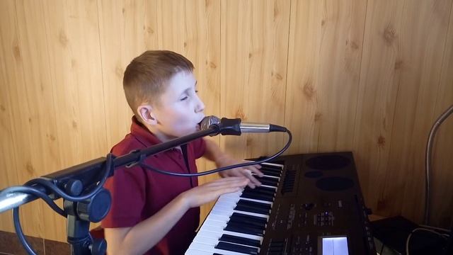 Слава сочинил про академию