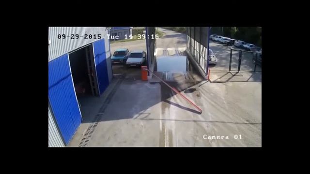 Приколы. Люди и шлагбаумы