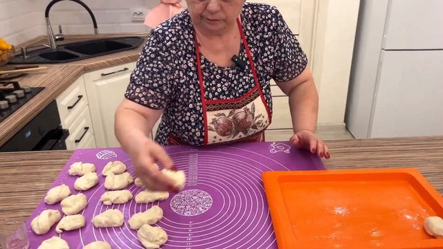 ВКУСНЫЕ ПИРОЖКИ С КАРТОШКОЙ И С МЯСОМ НА КЕФИРЕ И СМЕТАНЕ С СОДОЙ . ТЕСТО- КАК ПУХ