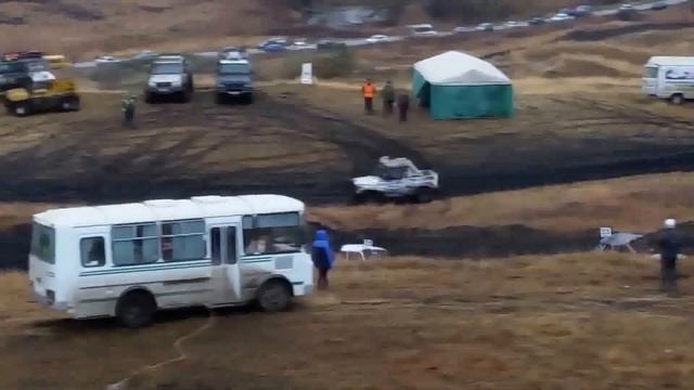 Автокросс, Арское 2015.  Финал.  Борьба Коструктова (81), Дашкевича (33) и Горбунова (26)