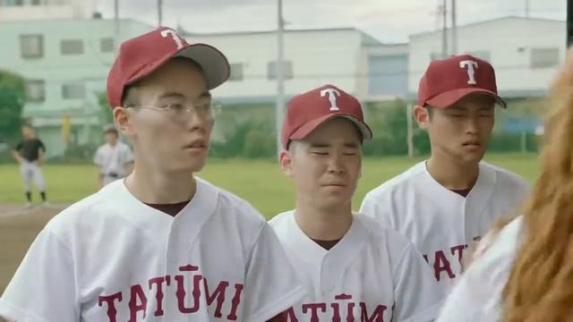 Тату рекламирует сникерс в китае прикол Attoo Advertises Snickers In China