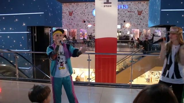Хип-хоп вечеринка и Железный человек. Hip-hop party  & Iron man
