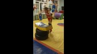 ушу-саньда. сальто вперед обучение. Горбунова Алиса 9 лет. тренер Г.В. Ильин г.Чебоксары.Чувашия