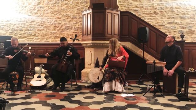 Udu band "Eiliom susėdom". Cozy live concert in Aimargues, France