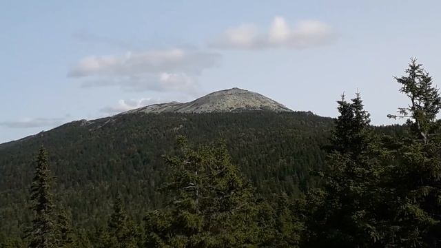 Вид на Таганай и Круглицу с откликного гребня