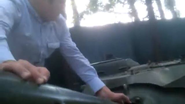 медведь на танке