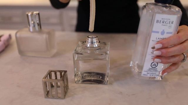 How to purify air and remove odors with Lampe Berger.