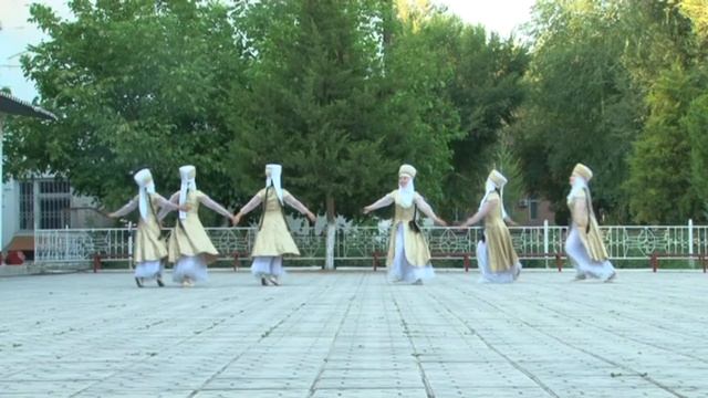 Катышуучу №4 "Элечек" бийи