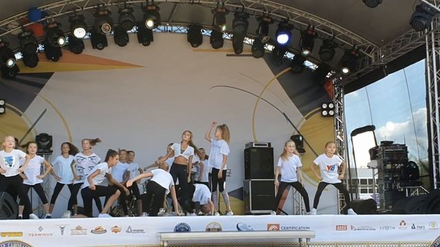 Синхроннистки не только на воде танцуют, но и на сцене! СПОРТ И #Elev8