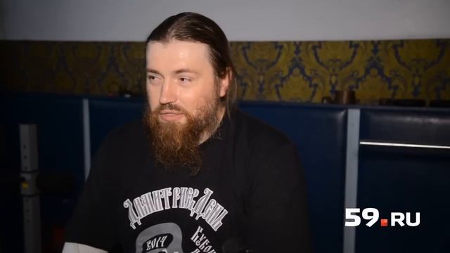 Вместо кадила – гиря!