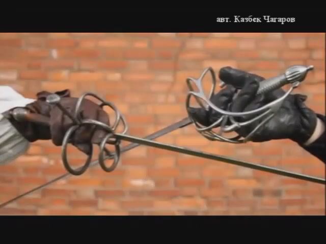 стихотворение "Шпаги наголо"(читает автор)