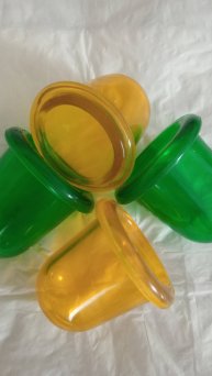 Сеанс гирудотерапии и вакуумный массаж. Вид на следующее утро, чистая перевязка, кровь не течет