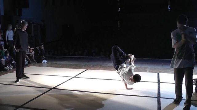 Battlezone2011 московский бит Vs Round Style2