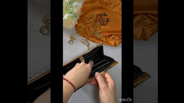 Сумочка клатч вышитая на канве ленточным шнуром