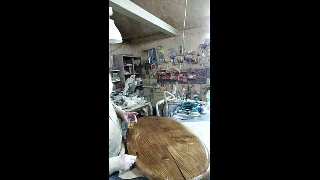 Журнальный стол из дуба