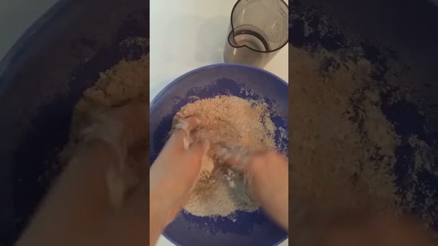 Замешивание теста на паратхи