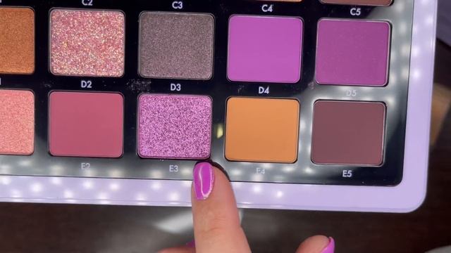 Первый заказ с сайта Anastasia Beverly Hills. Новинка от Norvina pro Pigment Palette Vol.5