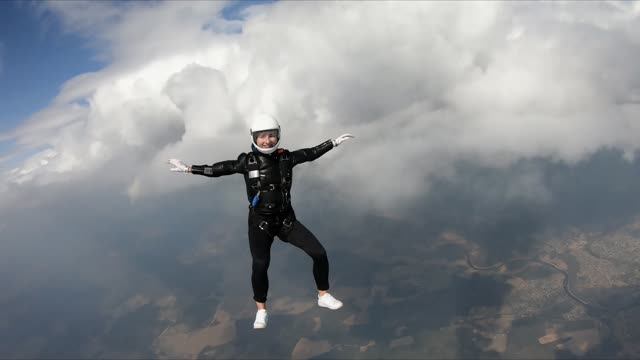 Skydiving. Fun jump. Polina