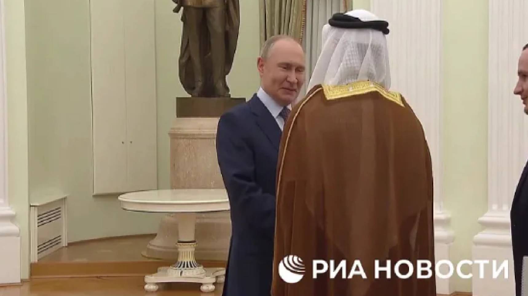 Путин встретился с вице-премьером ОАЭ