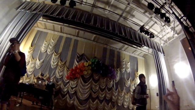 Агурец  и Влад нелега- по прежнему( live хип-хоп смена 2013)