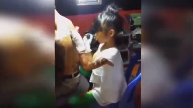 Видео приколы про людей новое
