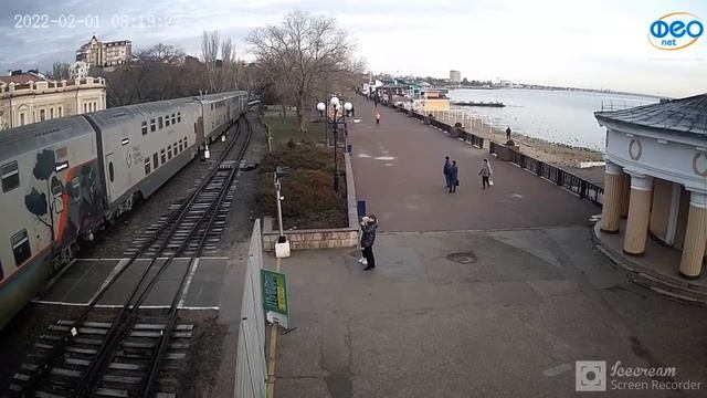 Первый туристический поезд прибывает в Феодосию. Прямая трансляция