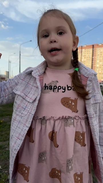 «Дети читают о Победе» стихотворение Т. Белозерова «День Победы» читает Васильева Кира 4 года