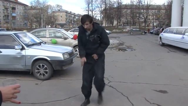 Ржачное видео! Алкаши зажигают, под песню "Любимка".