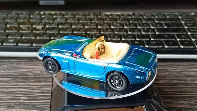Corgi toys toyota 2000GT 1:43