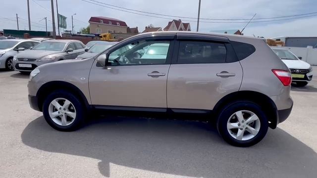 Nissan  	Qashqai	2013	бежевый 	SJNFBAJ10U2713417