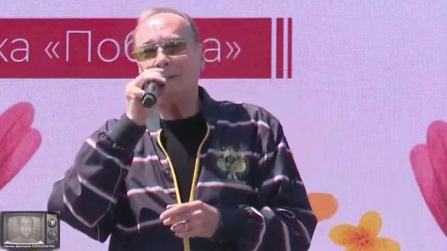 Ян Райбург в Гагаузии - Дарите женщинам цветы