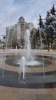 Старт сезона фонтанов в Нижнем Новгороде. 1 мая 2025 года.