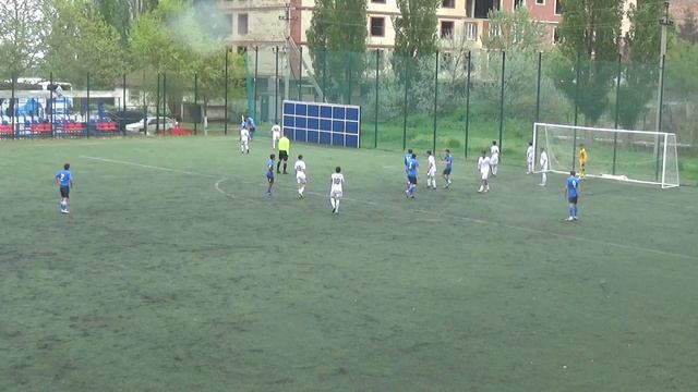 "Динамо" Мх. -"Юность" Владикавказ 1 тайм 27.04.25
Первенство "СКФО" среди ребят 2011 года рождения.