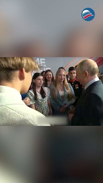 Путин обсудил возможность возвращения названия Сталинград Волгограду