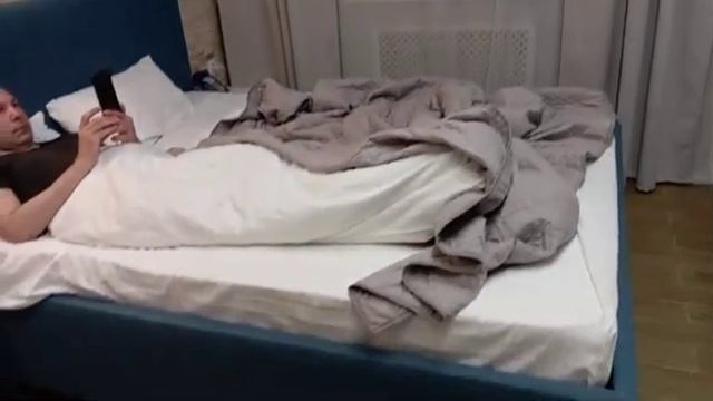 АСМР. ОБЗОР ХОСТЕЛА ОТ ЖЕНИ