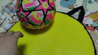 играем в детский мячик