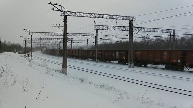 Электровоз ВЛ80С-2072/2075Б с грузовым составом