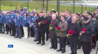 В столице Башкортостана возложили цветы к стеле "Уфа-город трудовой доблести"