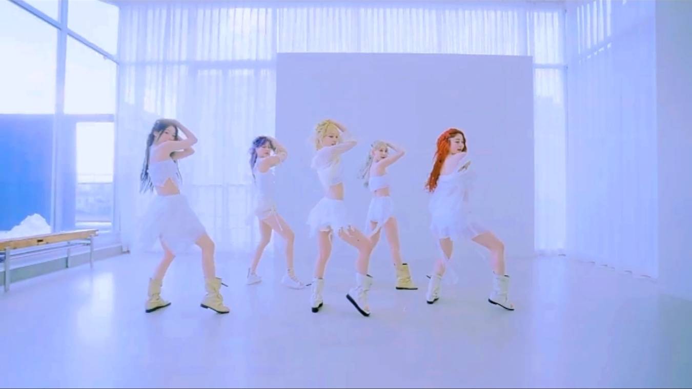 LE SSERAFIM - "Smart" Dance Practice mirrored