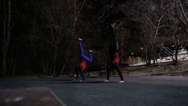 Стойка на Руках. Handstand Balance - Наш Прогресс | OFFICE UNLIM Episode #4