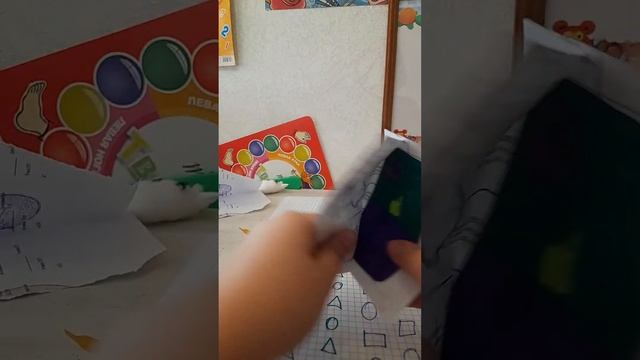 распаковка бумажных сюрпризов